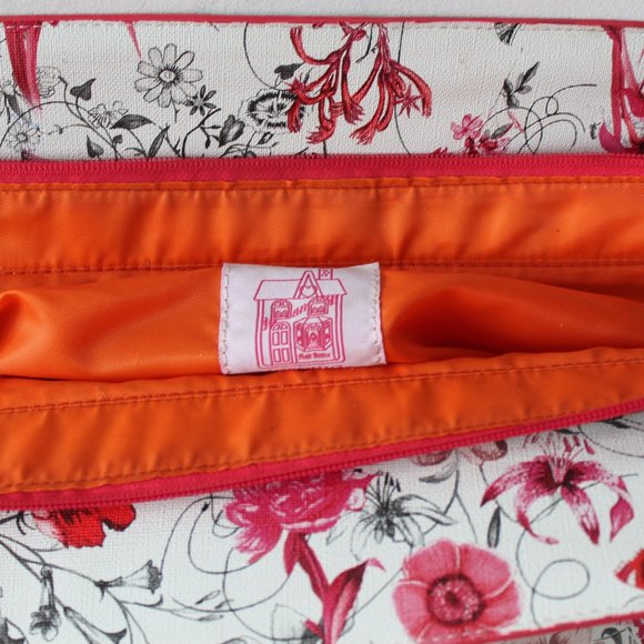 Pink House Floral Clutch - Picture 2 of 5